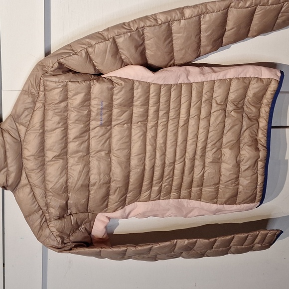 Cotopaxi Tan and Pink Women's Jacket - Picture 4 of 5